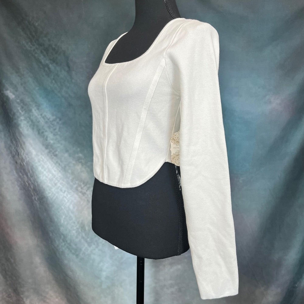 Altar State Womens White Square Neck Long Sleeve‎ Cropped Knit Sweater Top M - Picture 2 of 7